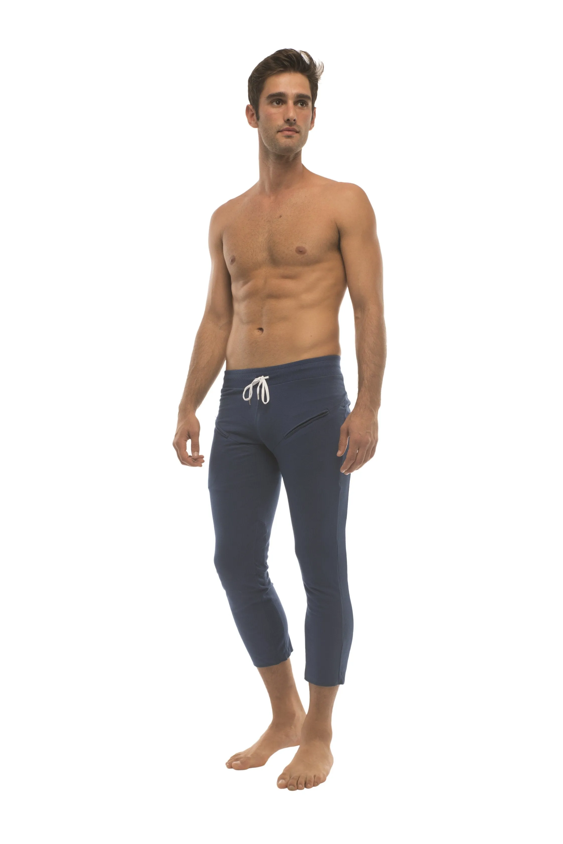 4/5 Zipper Pocket Capri Yoga Pants (Solid Royal Blue)