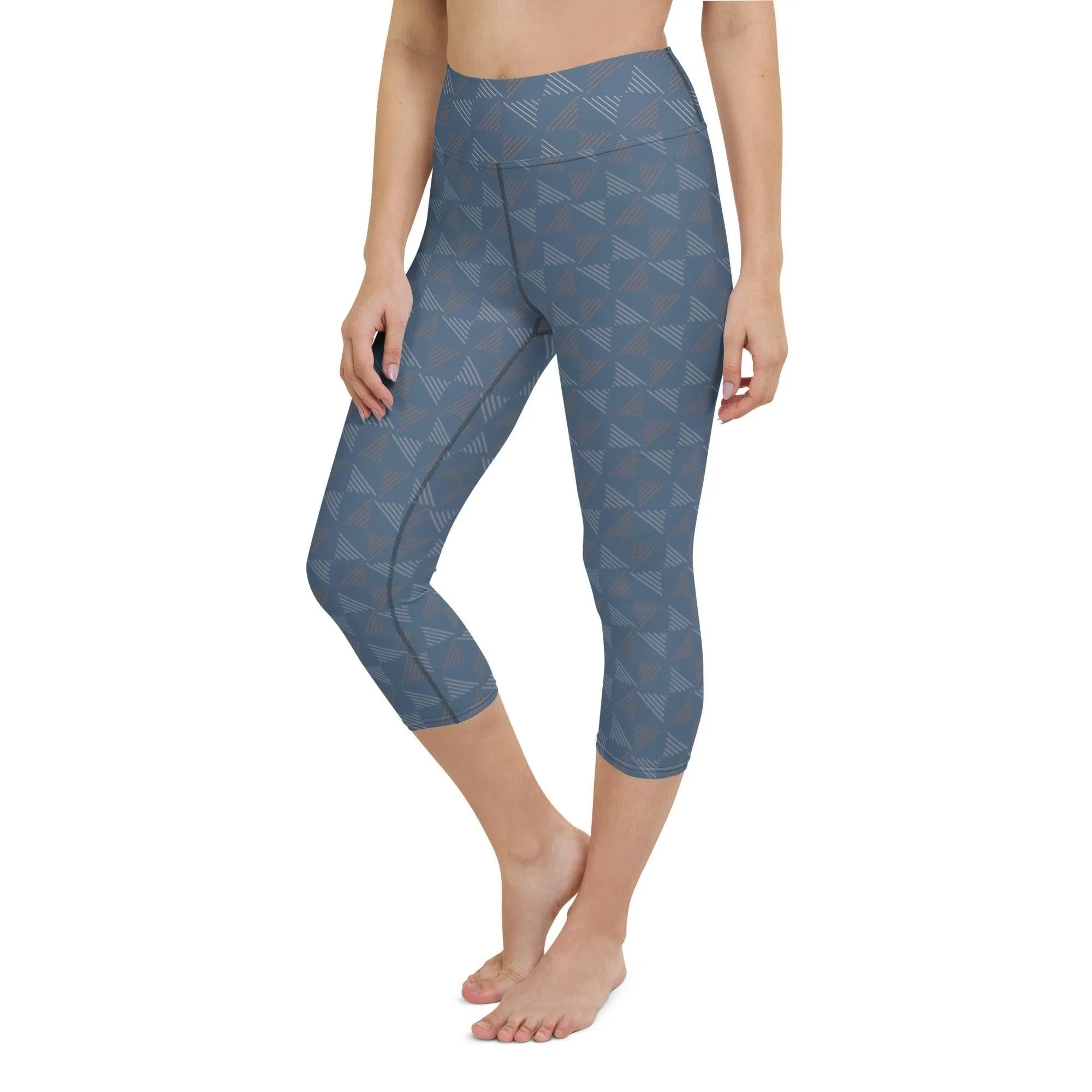 Blue Pottery Women's Capri Yoga Pants